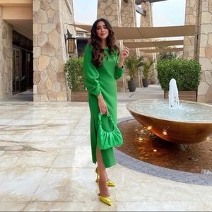 Gathered sleeve midi dress